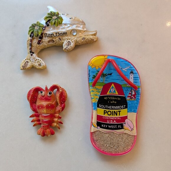 Florida, Lobster  and Dominican Magnets - Picture 1 of 6